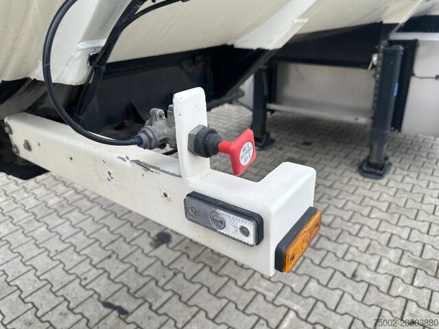 Kamion cisterna Diversen Fluid / LPG / 50.100L / P28BH / Propane / Butan...