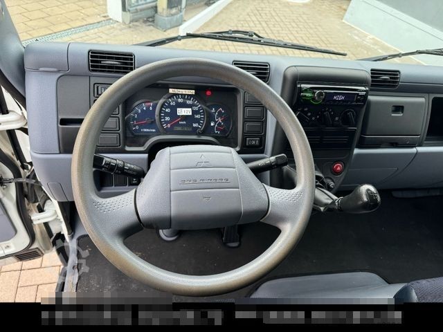 Xe thùng kín FUSO Mitsubishi Canter Fuso 3c13 3.0 Möbel Maxi 4,32m