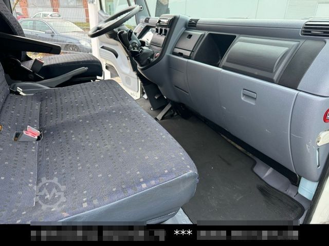 Xe thùng kín FUSO Mitsubishi Canter Fuso 3c13 3.0 Möbel Maxi 4,32m