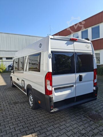 عربة تخييم CARADO CV 640 Multimedia / Diesel 90l / Markise