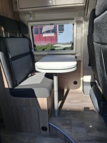 عربة تخييم CARADO CV 640 Multimedia / Diesel 90l / Markise