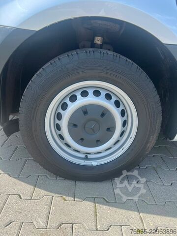 Umpikorja-auto MERCEDES-BENZ Sprinter 314 AUTOMATIK NAVI DISTRONIC KAMERA LED