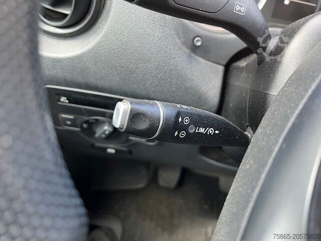 Delivery van Mercedes-Benz Vito 109 CDI Lang / Airco / Cruise / Trekhaak /...