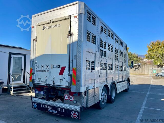 家畜運搬トラック Volvo FH 12 460