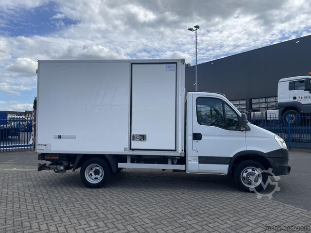 スーツケース Iveco Daily 35C11 Closed Box / 88.000 KM Original / ...