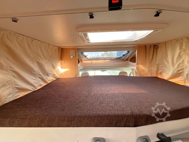 Camper semintegrato SUNLIGHT T 67 - Hubbett - Einzelbetten -