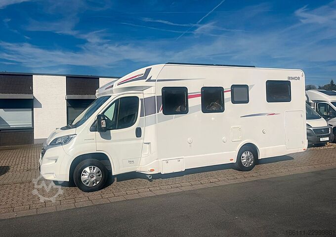 Camper semintegrato RIMOR Seal 95 P - Einzelbetten - Hubbett -