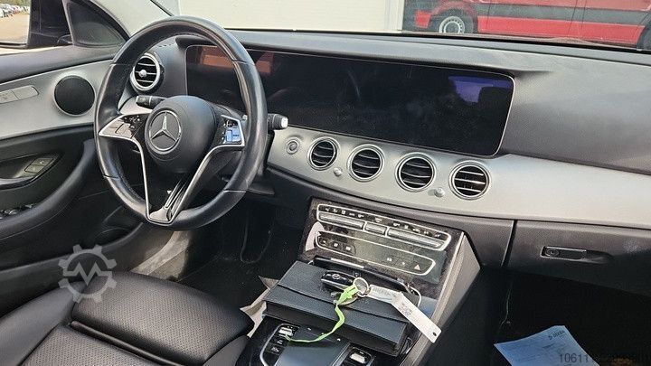 Minibús MERCEDES-BENZ E 300 de 4Matic T Business-Paket