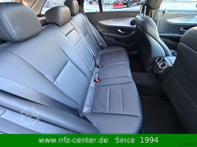 Miniautocarro MERCEDES-BENZ E 300 de 4Matic T Business-Paket PANO