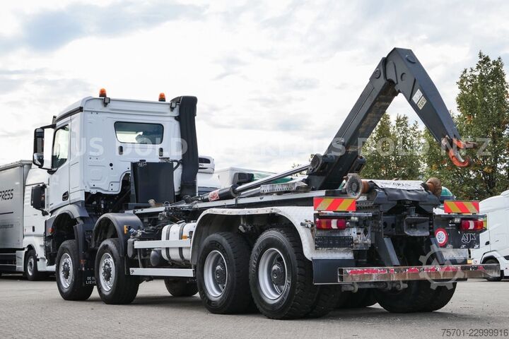 Kroklastbil MERCEDES-BENZ Arocs 4545 Abrollkipper 8x8 Kamera Euro 6