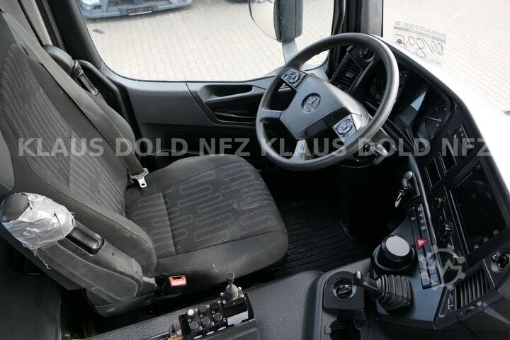 Kroklastbil MERCEDES-BENZ Arocs 4545 Abrollkipper 8x8 Kamera Euro 6