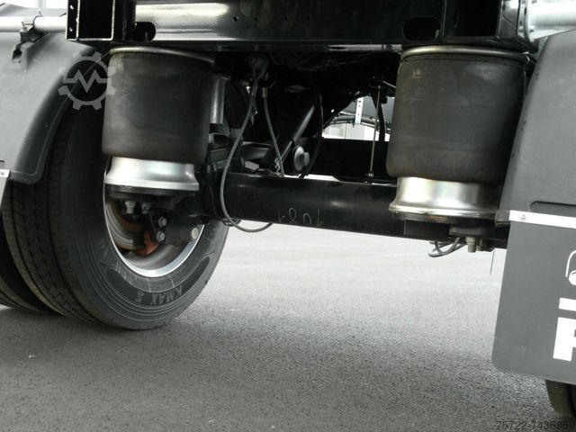 Transportator de lemn PAVIC HTA 18 2 Achser 22,5