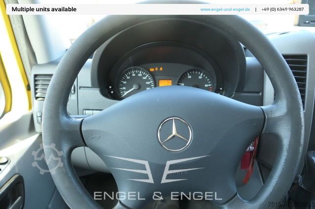 Transporter mit Koffer mercedes-benz SPRINTER 310 CDI MAXI EURO-5 KOFFER REGALE KAMERA DURCHGANG
