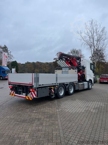फ्लैटबेड ट्रक VOLVO FH500 6x4 Fassi F545RA 2.27 mit Jib und Winde