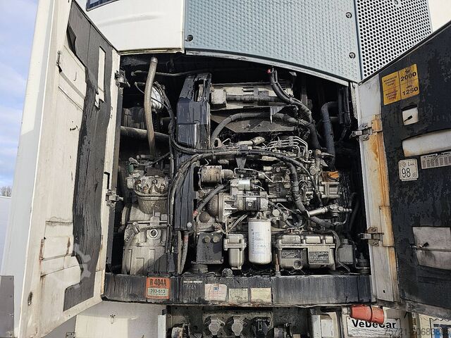 Transporte refrigerado/congelado SYSTEM TRAILERS Thermoking SLX Spect