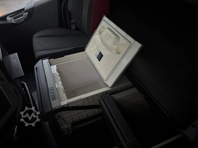 标准-SZM Volvo FH 13.420 Globetrotter / ADR + PTO / Stand Airco