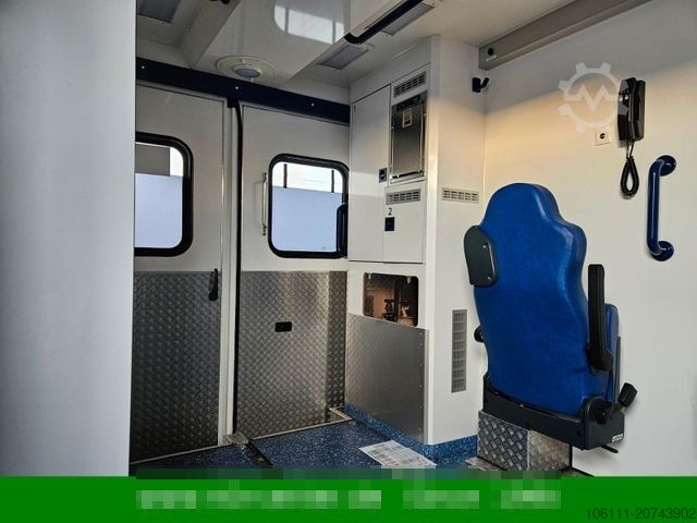 Fire truck MERCEDES-BENZ Sprinter 516 CDI KOFFER RETTUNGSWAGEN T