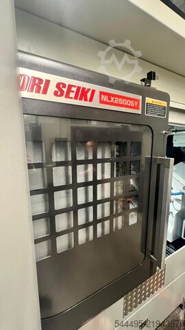 CNC стругово-фрезови център DMG MORI NLX2500SY/700 mit WH10 Automation