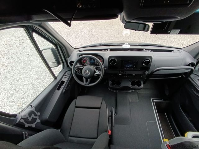 バス MERCEDES-BENZ Sprinter 519