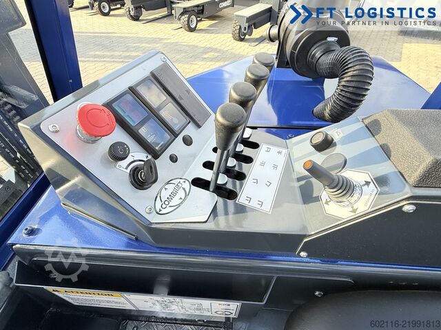 Chariot élévateur multidirectionnel Combilift CB3000 GAS TRIPLEX 5500 POSITIONER