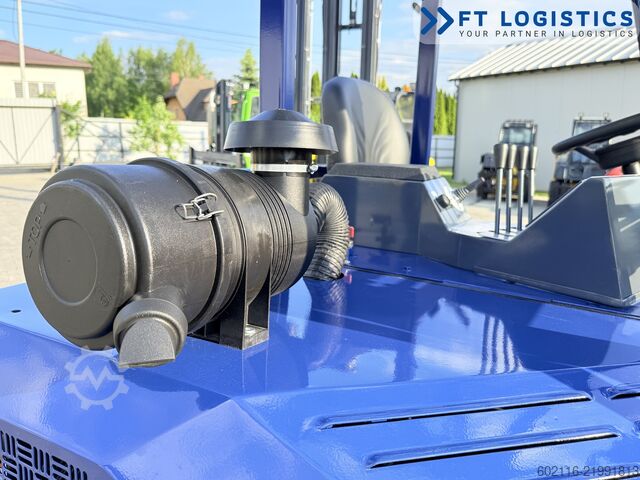 Chariot élévateur multidirectionnel Combilift CB3000 GAS TRIPLEX 5500 POSITIONER