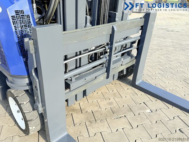 Chariot élévateur multidirectionnel Combilift CB3000 GAS TRIPLEX 5500 POSITIONER