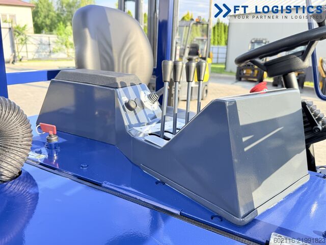 四向叉车 Combilift CB3000 GAS TRIPLEX 5500 POSITIONER