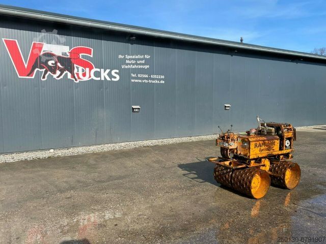 Vienbūgnis volas RAMMAX RW1402 Grabenwalze