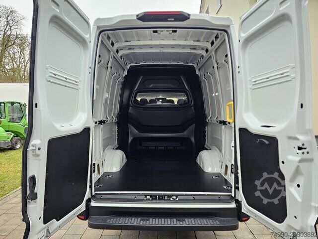 Фургон с высокой крышей Iveco Daily 35S18HA8V DOKA Hi-Matic 12m³ L2H2 7 Sitze