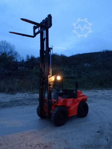 Carretilla elevadora todoterreno Mast Explorer 20 4WD