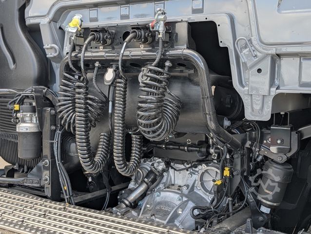 Tracteur routier standard MAN TGX 18.560 LL SA mit D30 Motor, Kipphydr, MIETE?