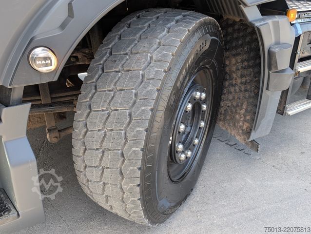 Véhicule tracteur MAN TGX 33.510 BL SA 6x4 mit EPSILON S260Z96, MIETE?