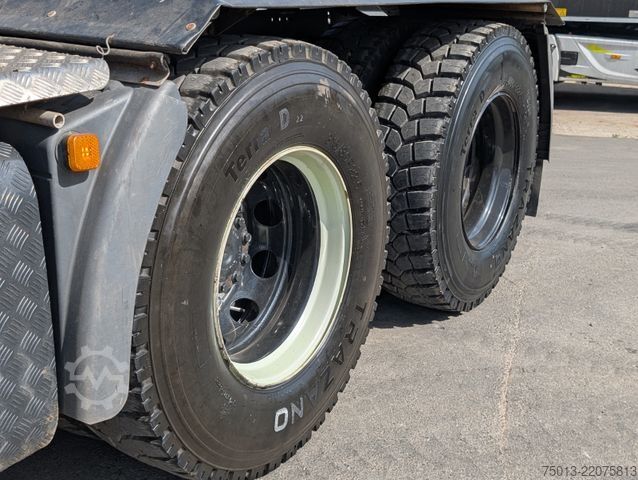Véhicule tracteur MAN TGX 33.510 BL SA 6x4 mit EPSILON S260Z96, MIETE?