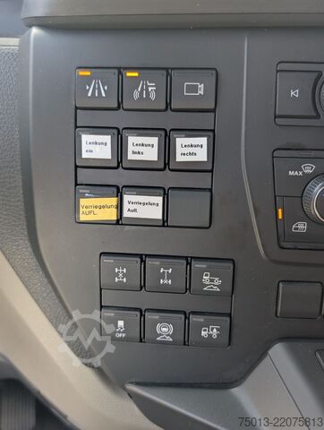 Véhicule tracteur MAN TGX 33.510 BL SA 6x4 mit EPSILON S260Z96, MIETE?