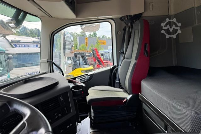 Саміоскид VOLVO FH-500 10x4 19m3