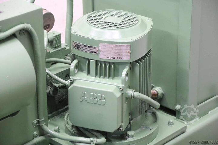 مقص قطع حديد التسليح هيدروليكي Peddinghaus SIMPLEX 35H