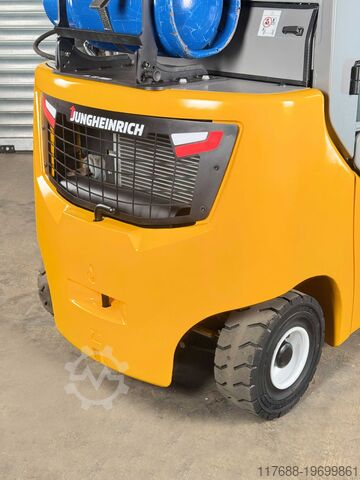 Nestekaasulla toimiva etukuormaaja Jungheinrich TFG 316s - Service Neu + Garantie - nur 4.717Std.