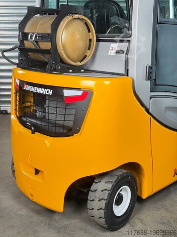 Nestekaasulla toimiva etukuormaaja Jungheinrich TFG 425s - Service Neu - Vollkabine - Zinkenverst.