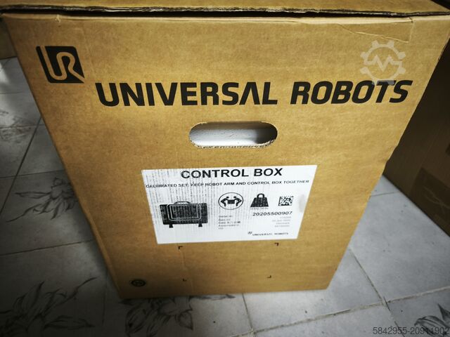 Industrijski robot Universal Robots Universal Robots UR5e with Teach Pendant