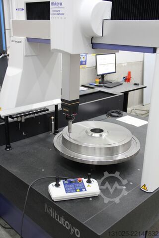 Koordináta-mérőgép Mitutoyo Crysta Apex S-9106 CMM