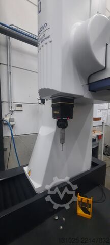 Koordináta-mérőgép Mitutoyo Crysta Apex S-9106 CMM