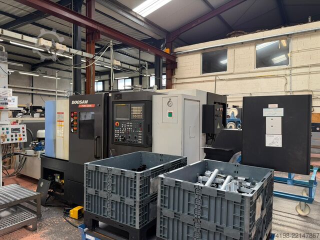 Strung CNC DOOSAN cu 4 axe DOOSAN Puma 26005