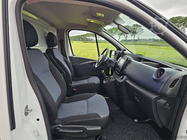 Stationbíll með háu þaki OPEL VIVARO 1.6