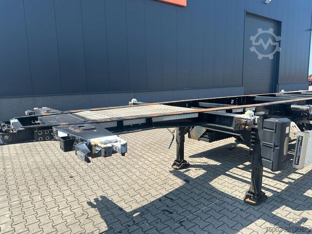 कंटेनर परिवहन LAG N/A 20FT/30FT ADR Chassis / BPW DRUM / ADR (EXI...