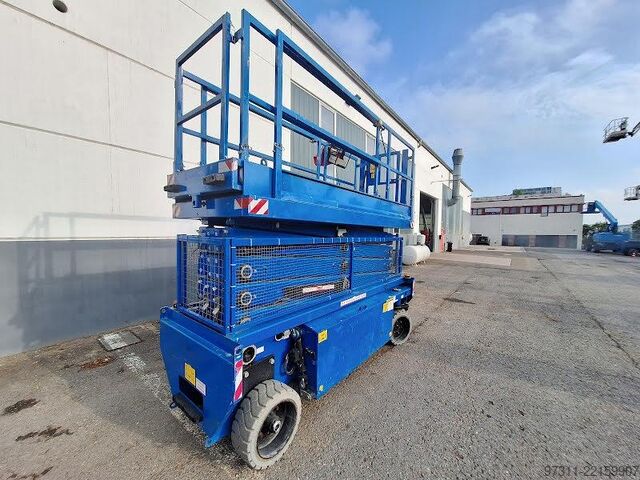 कैंची उठाओ Holland Lift N-140EL12