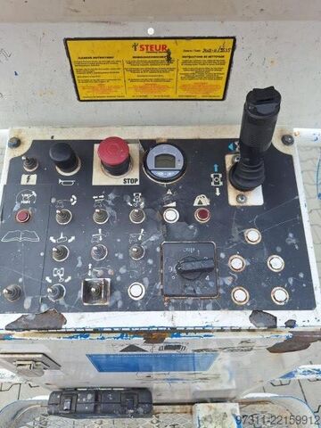 व्यक्त दूरबीन कार्य मंच Genie Z-30/20N RJ