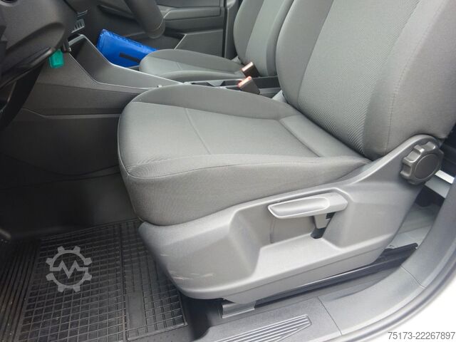 Panelová dodávka FORD Grand Transit Connect Kasten L2 FWD Autm. Trend