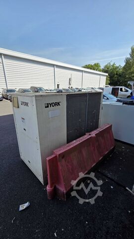Chiller York YCAA B L90