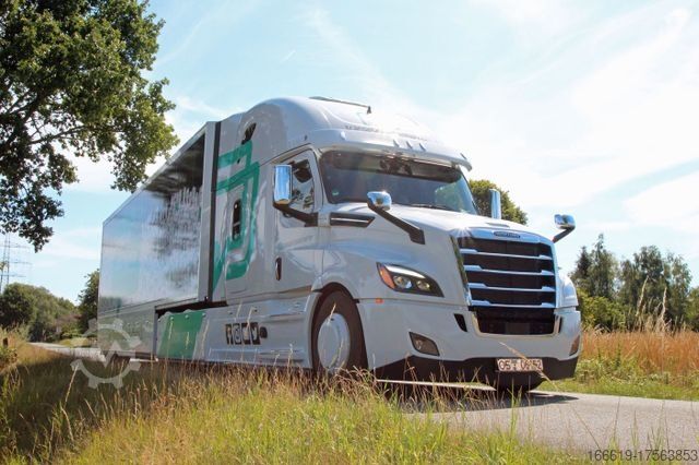 Staðlaður dráttarbíll FREIGHTLINER Cascadia