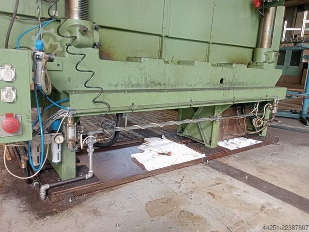  Alzmetall AC 32